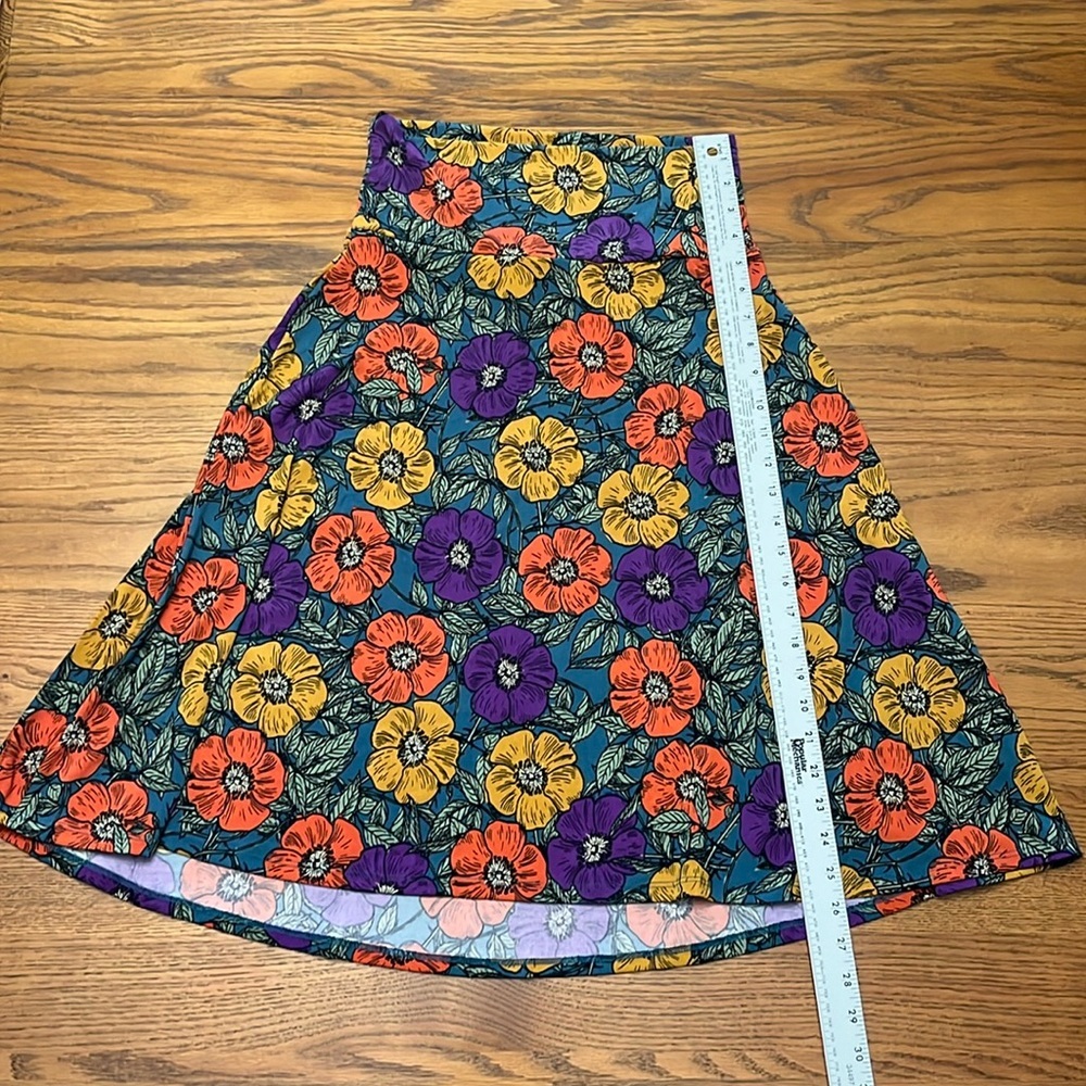 LuLaRoe floral skirt